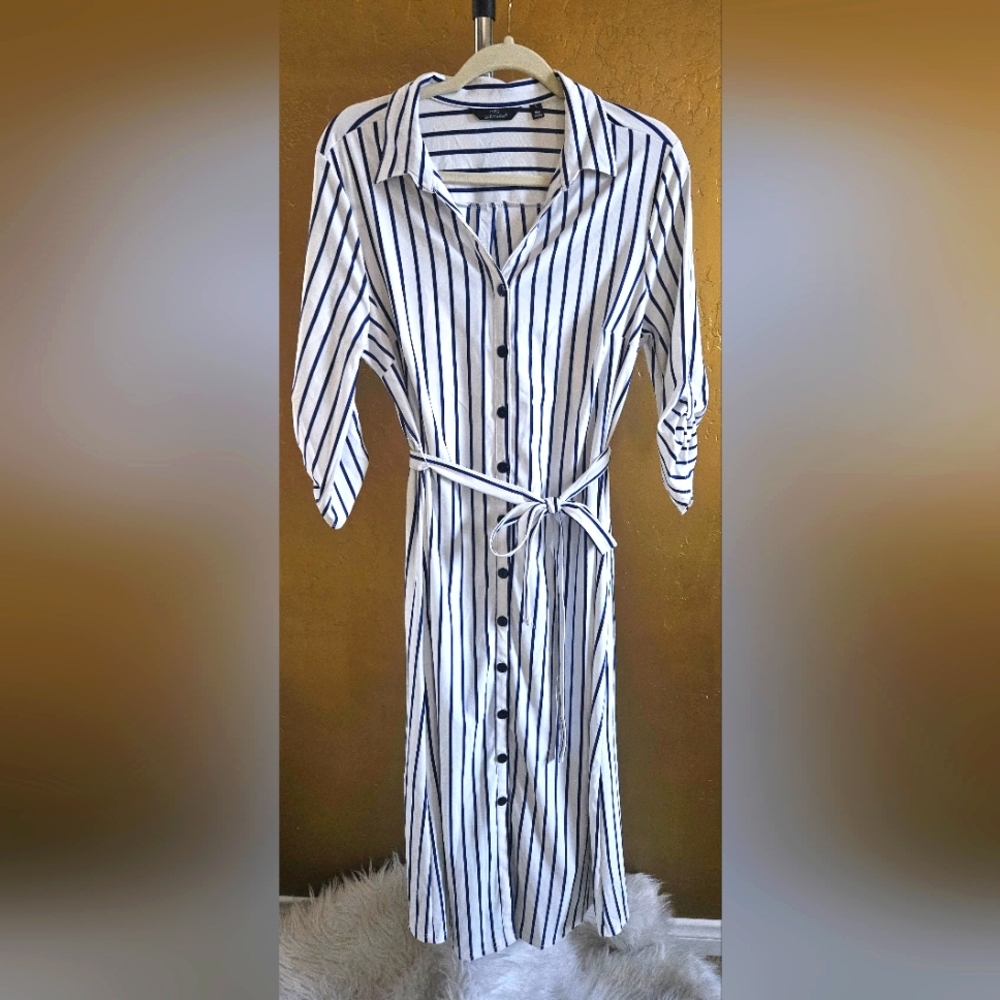 Large Navy Striped White Midi Casual Dress